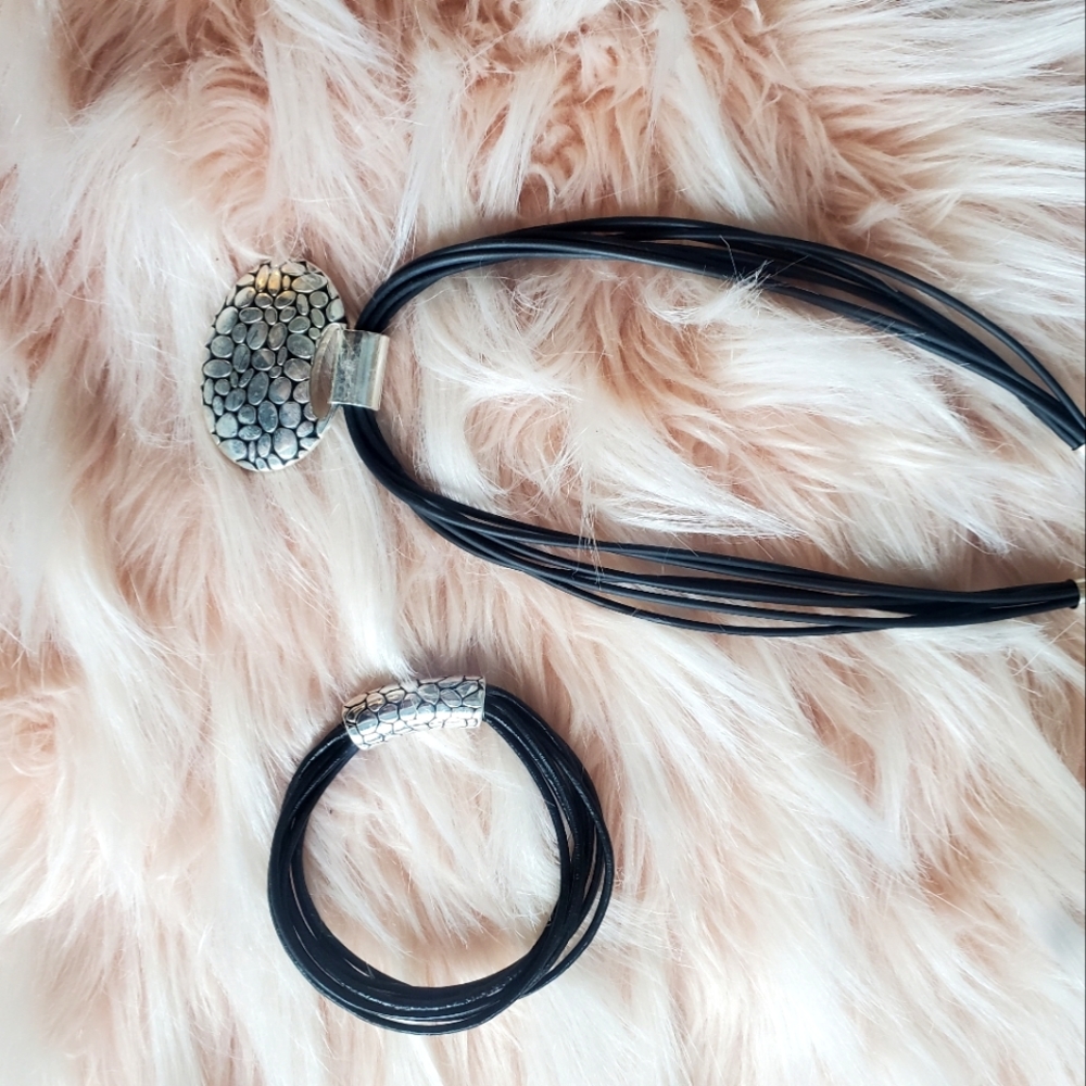 Apt. 9 Necklace and Bracelet